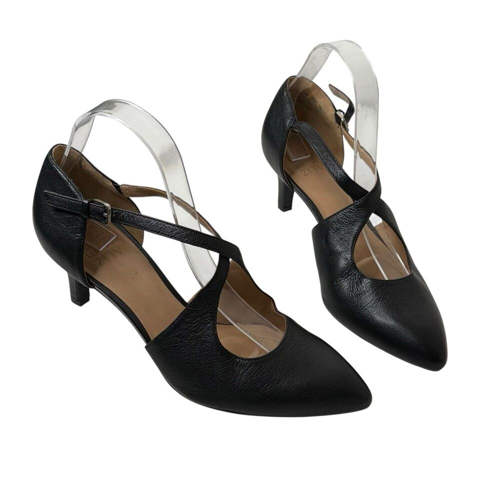 Naturalizer Okira Kitten Heel Pumps Size 9M Black Pointed Toe Career Office